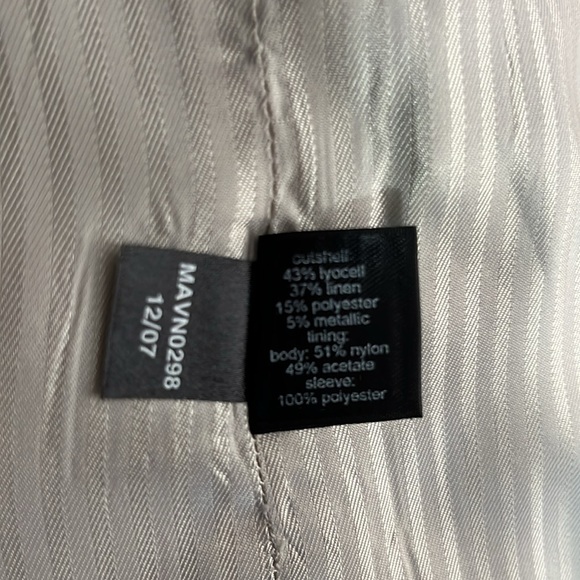 The Limited Off White with Gray Metallic Thread Blazer Size 8. Lined Ex Cond - Picture 7 of 9